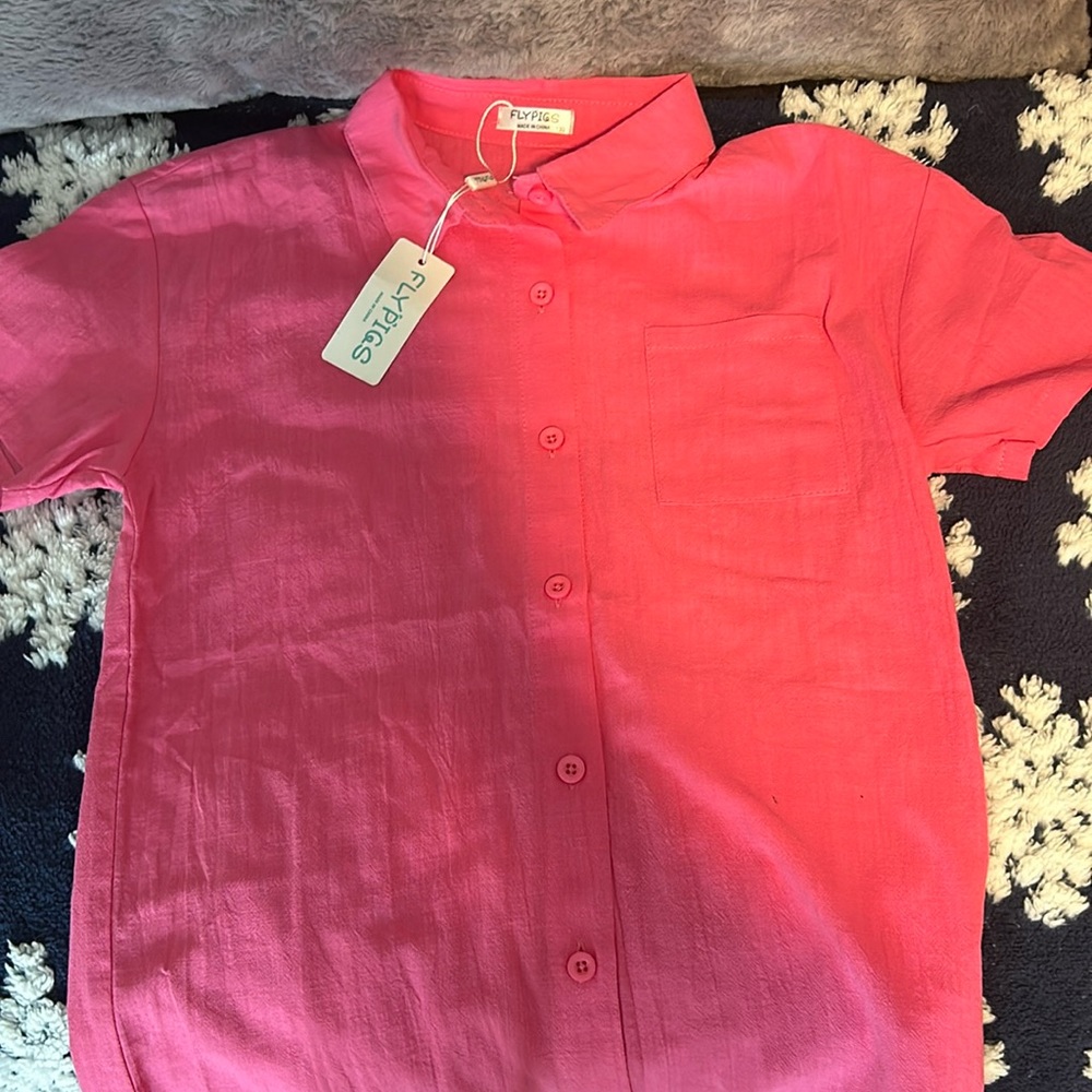 Matching set blouse and shorts